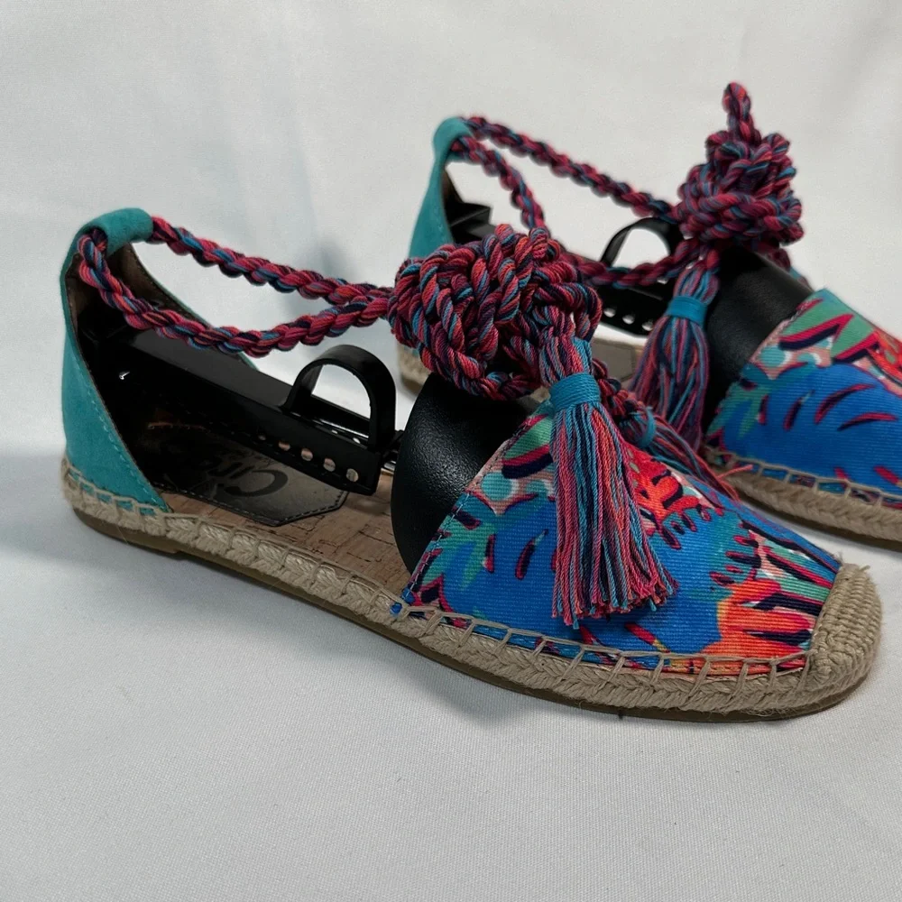 Circus by Sam Edelman Ankle Wrap Espadrille Flats Tropical Print Size 7.5